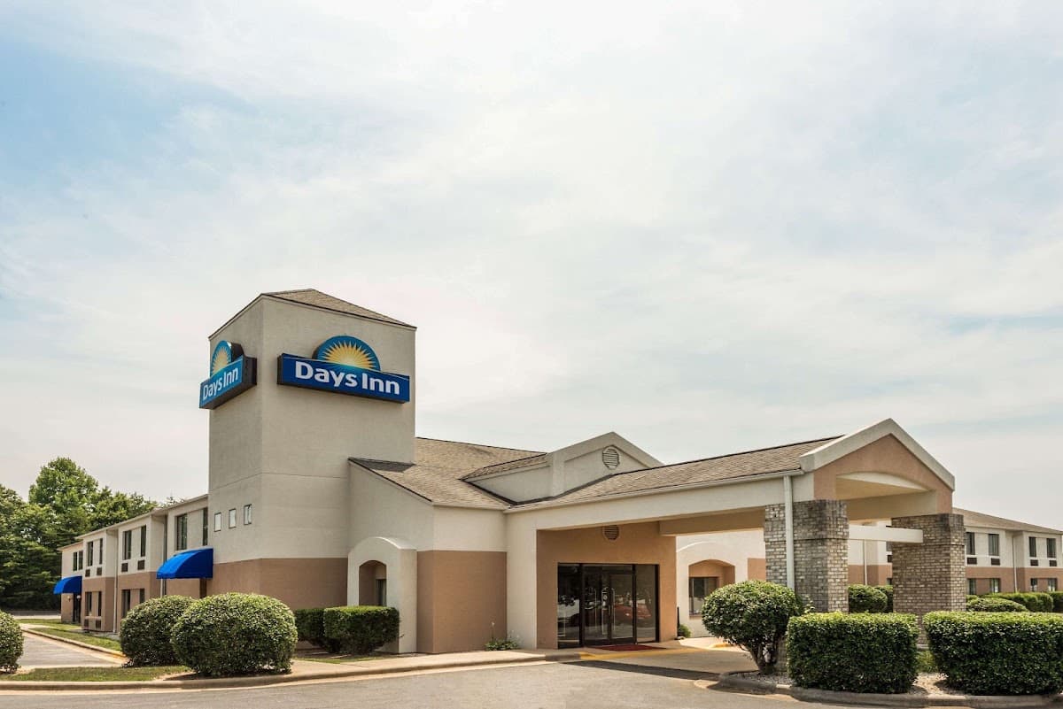 Days Inn by Wyndham Yadkinville, Hotel in Yadkinville
