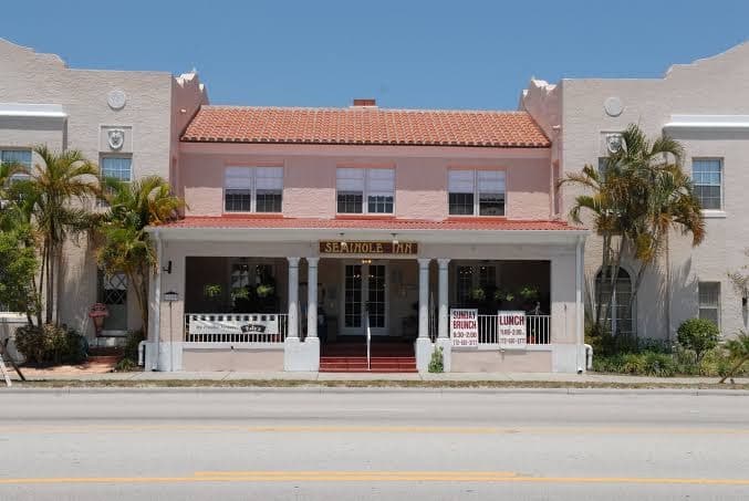 Seminole Inn, Hotel in Indiantown
