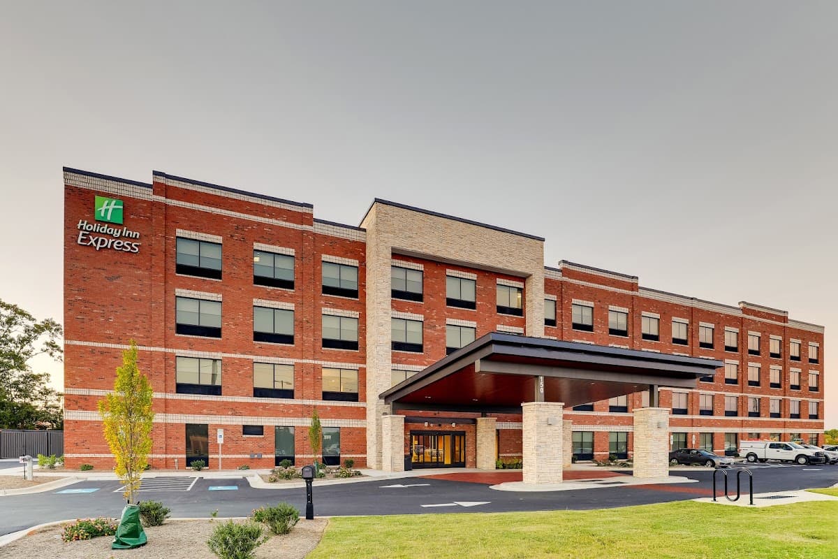 Holiday Inn Express Holly Springs - Raleigh Area, Hotel in Holly Springs