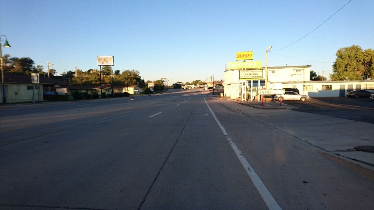 Street view near Sunset Motel, Tucumcari — © voschix (CC BY-SA · Mapillary)