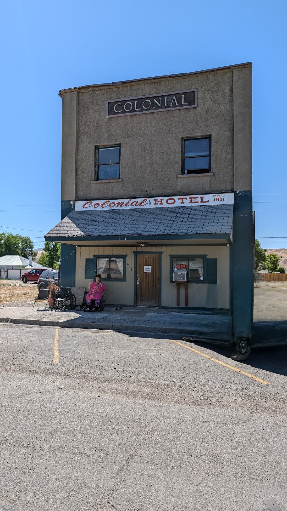 Colonial Hotel, Hotel in Carlin