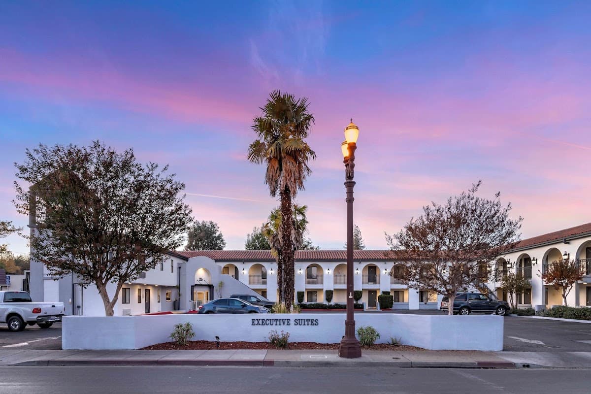 Best Western Plus Executive Suites, Hotel in Atherton