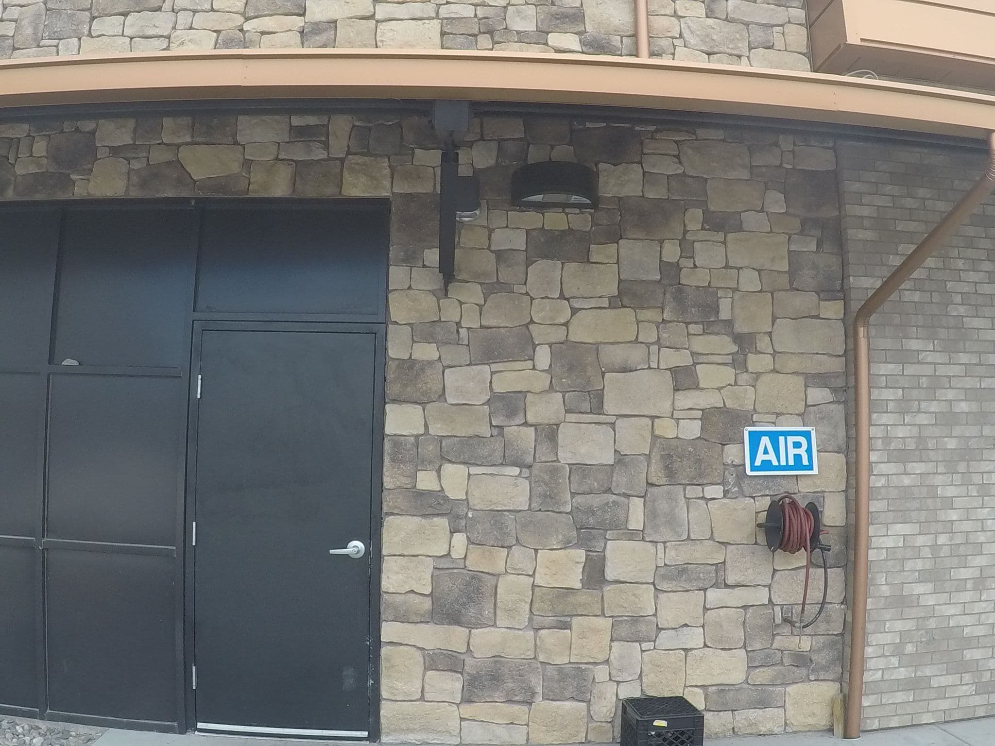 Street view near Comfort Inn, Red Lodge — © chrisbeddow (CC BY-SA · Mapillary)