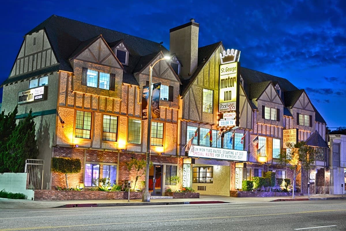 St. George Inn & Suites, Motel in Reseda