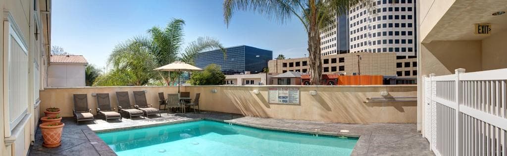 Best Western Plus Media Center Inn and Suites, Hotel in Universal City