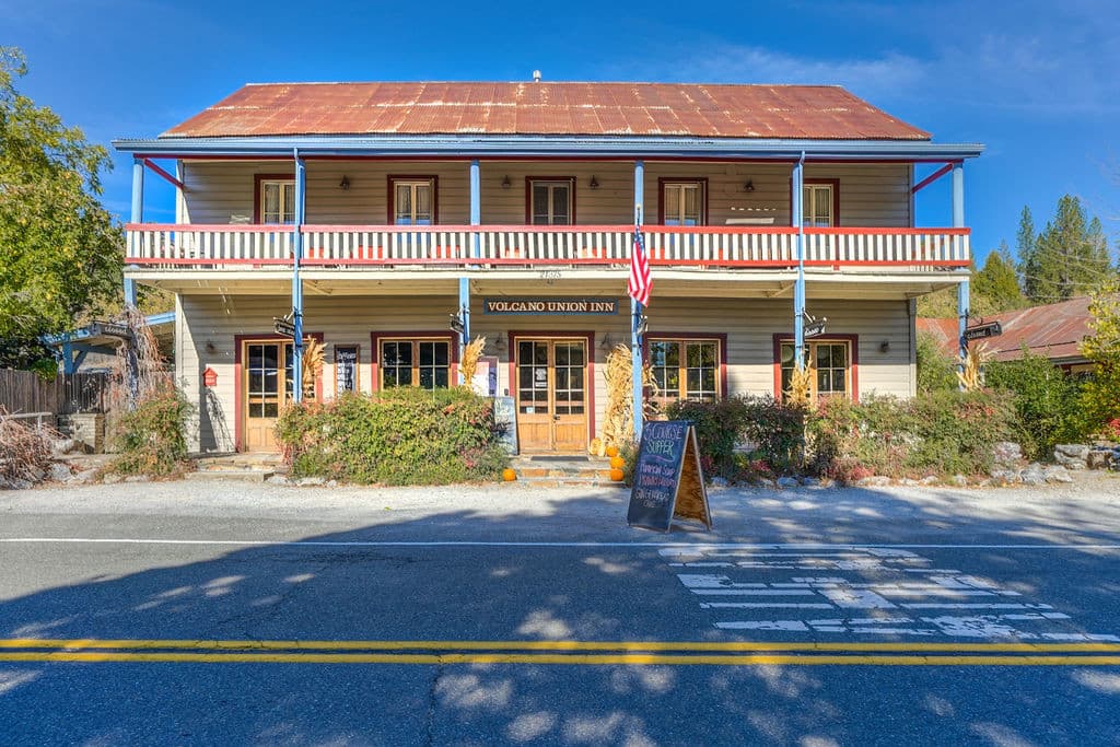 Volcano Union Inn, Hotel in Red Corral