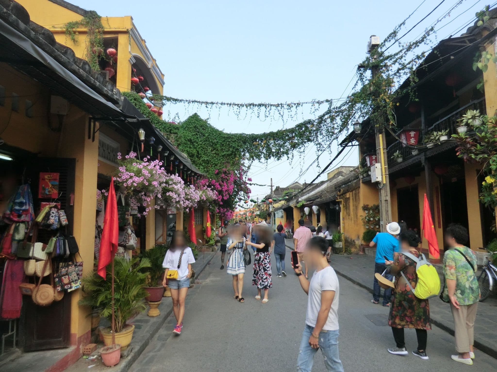 Street view near Vinh Hung, Hoi An