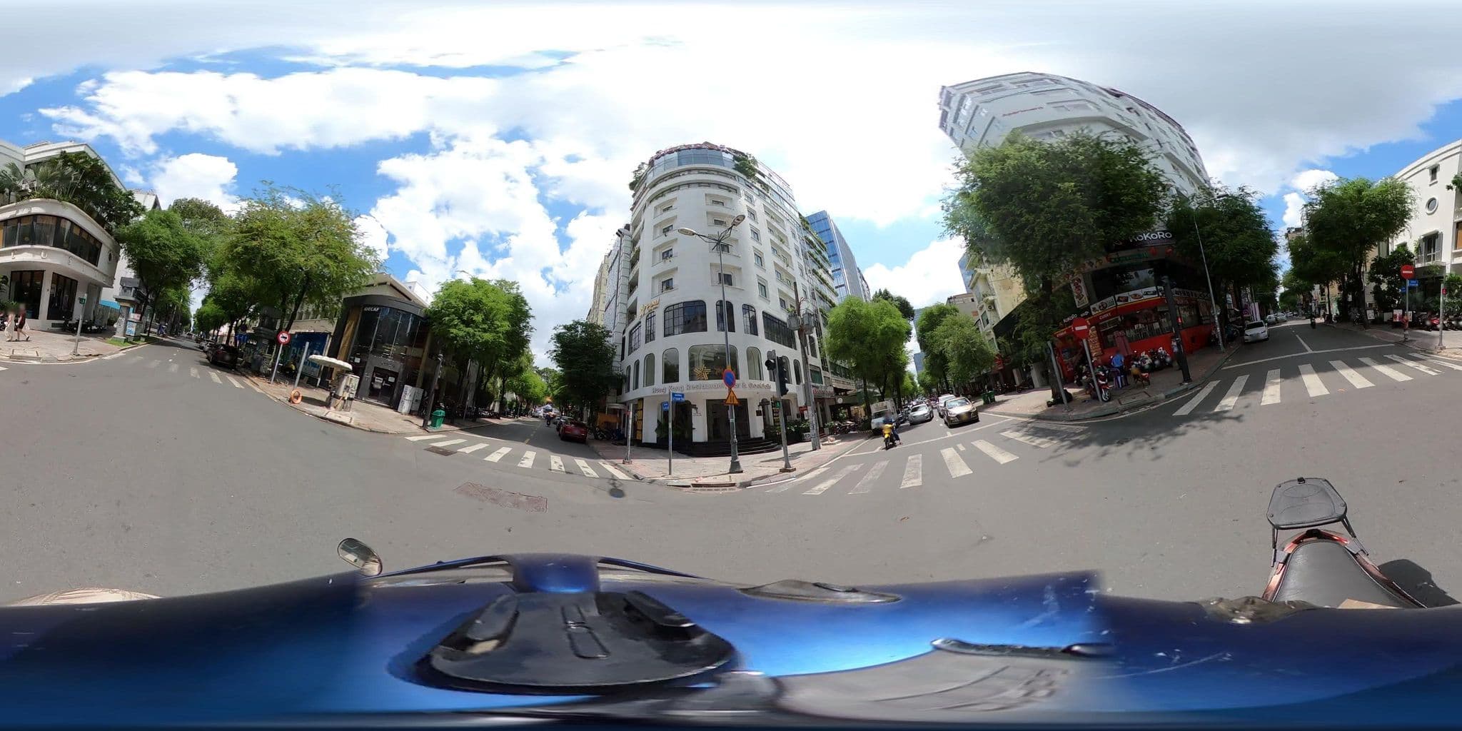 Street view near Khách Sạn King, Quận Bốn