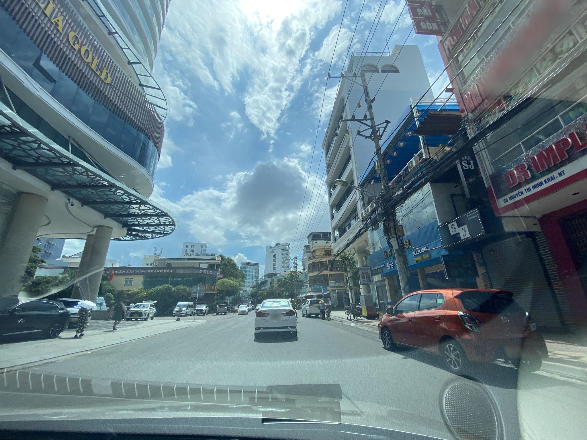 Street view near Mojzo Dorm, Nha Trang