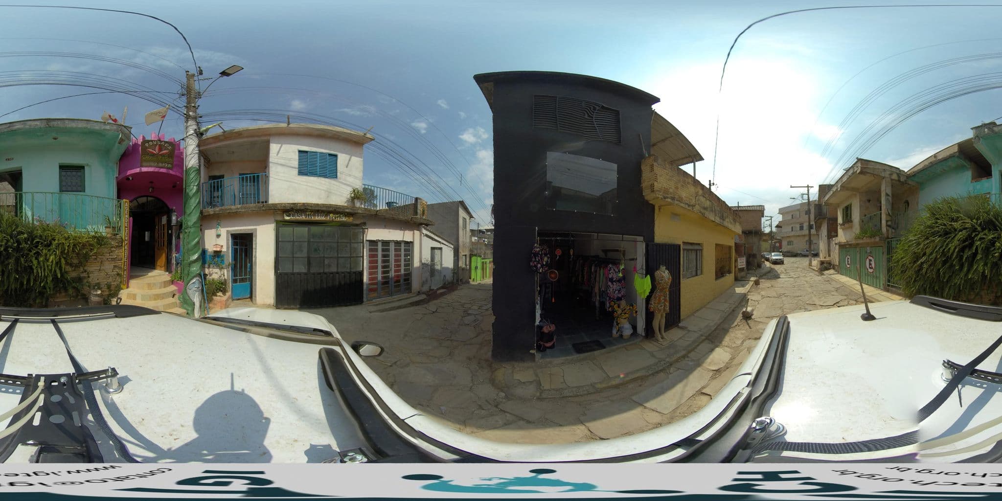 Street view near Pousada Rosa Mística, São Thomé das Letras — © guigandra (CC BY-SA · Mapillary)