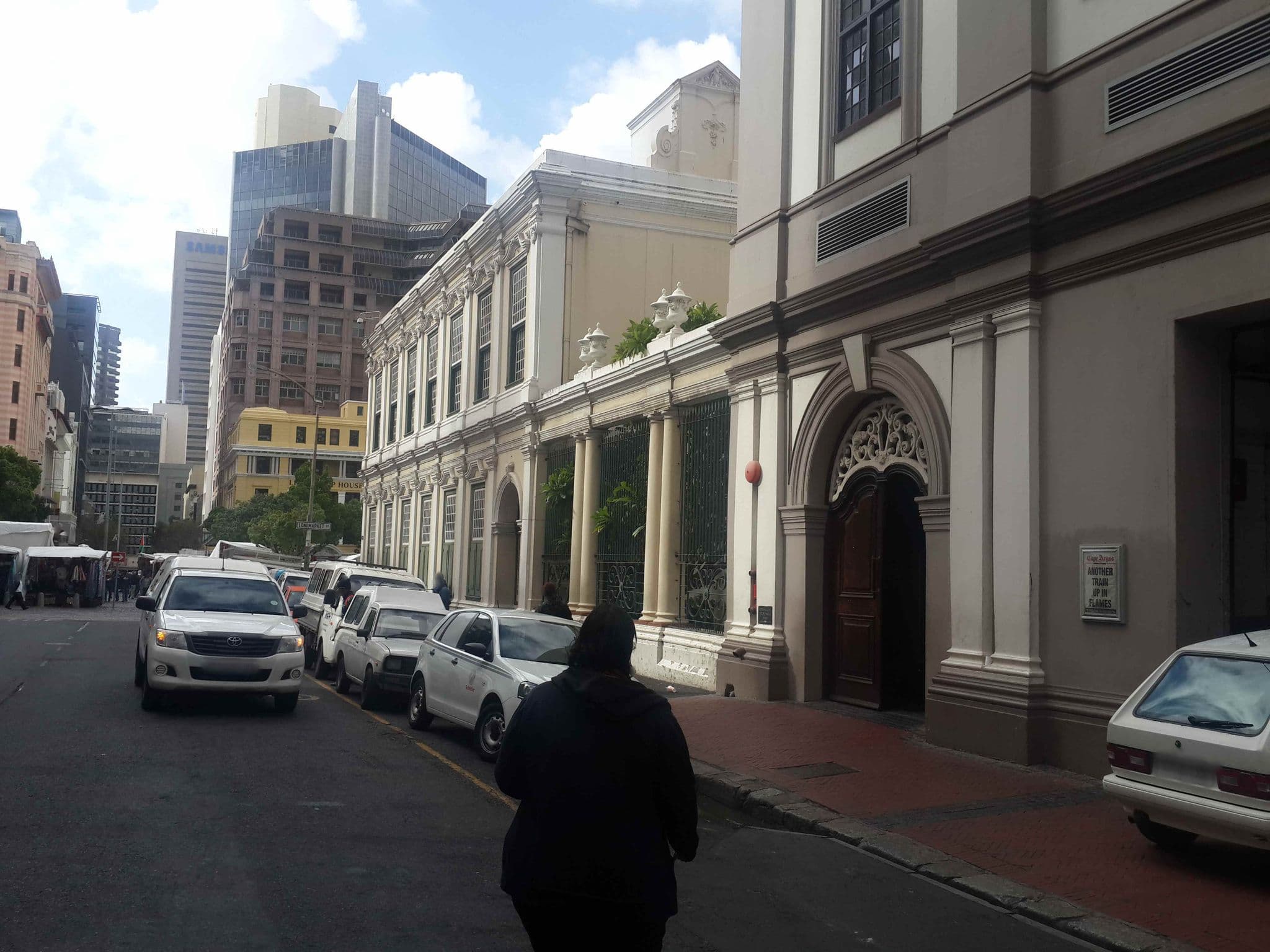 Street view near The Glam Hotel, Cape Town — © dvonck (CC BY-SA · Mapillary)