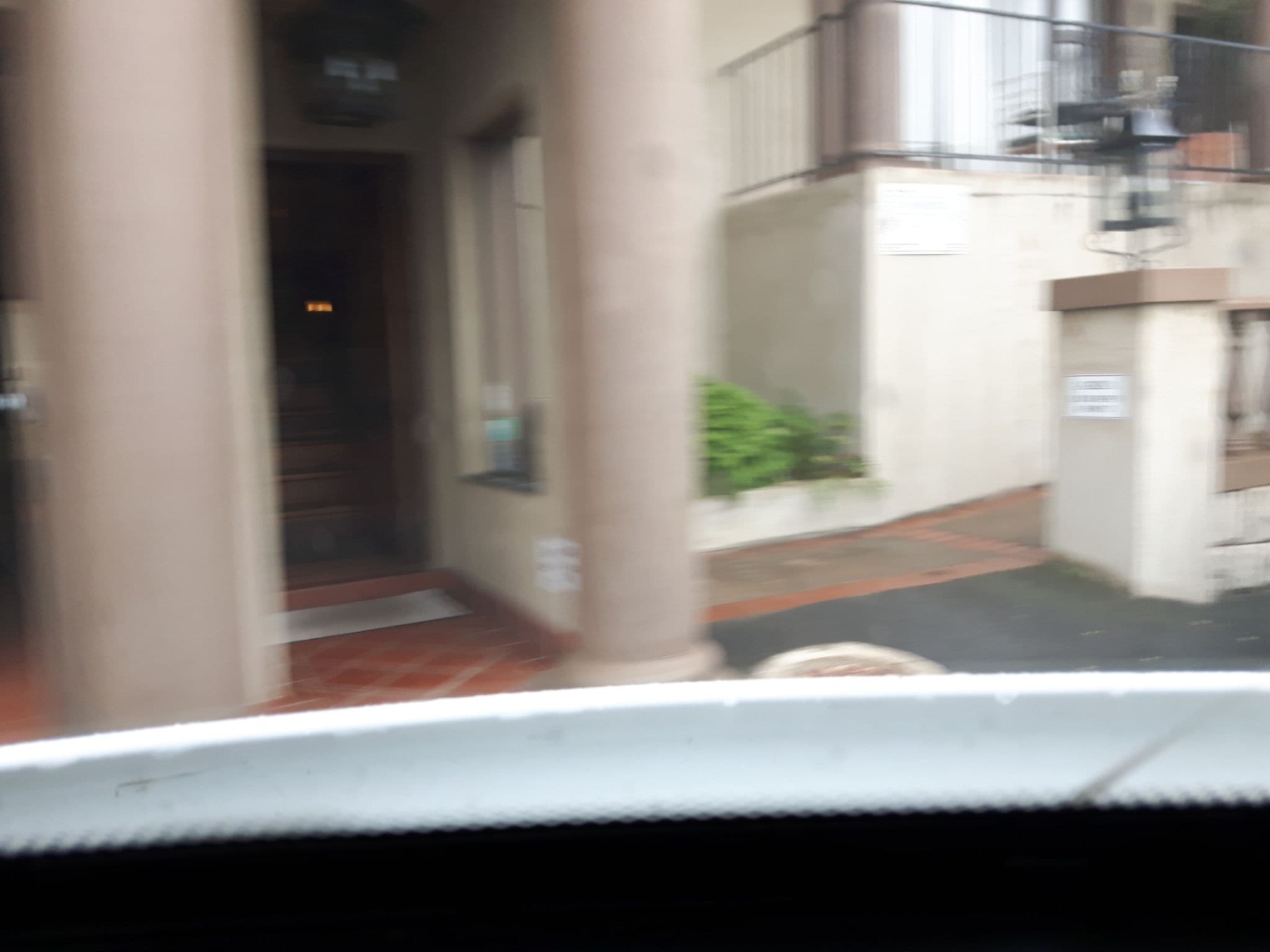 Street view near The Vineyard On Ballito, Ballitoville — © ankeric (CC BY-SA · Mapillary)