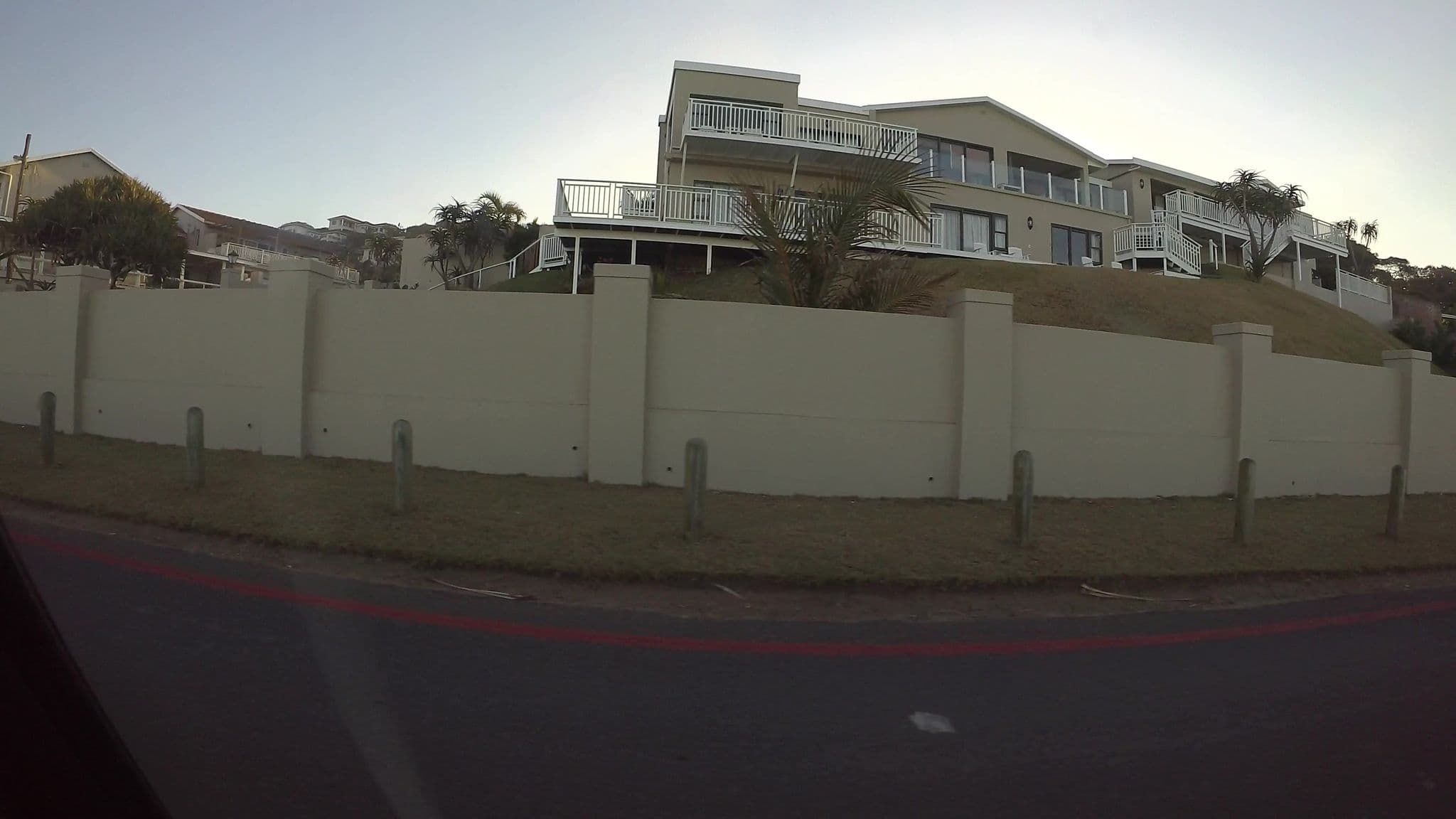 Street view near Fairlight Beach House, eMdloti — © kaart_3 (CC BY-SA · Mapillary)