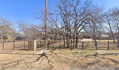 Waters Edge Retreat, Resort in Azle