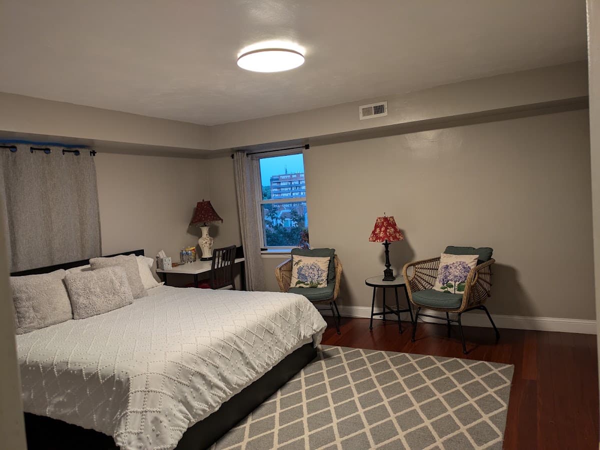 Fairmount House/Free Street Parking/Spacious/Quiet, Hotel in Overbrook