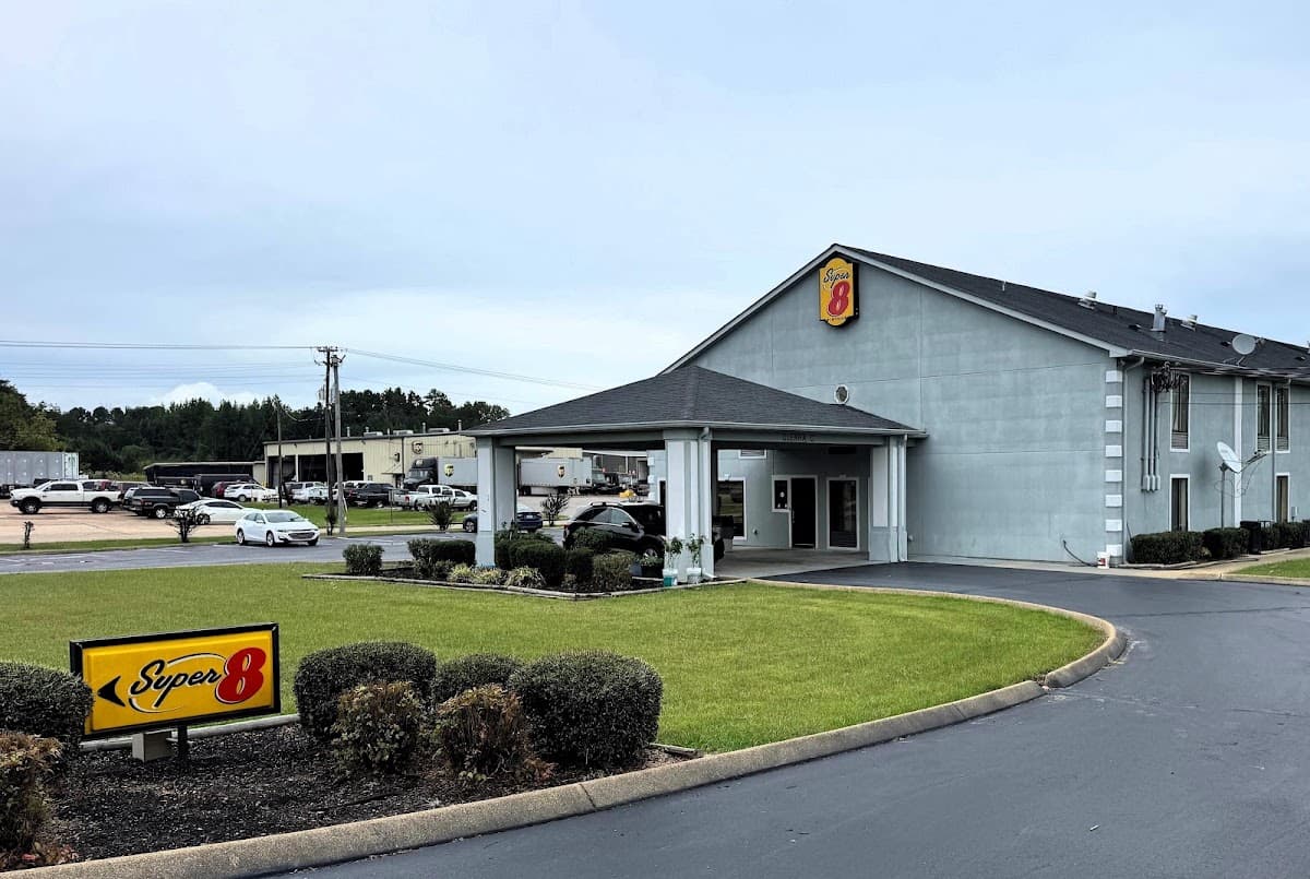 Super 8 by Wyndham Booneville, Hotel in Booneville