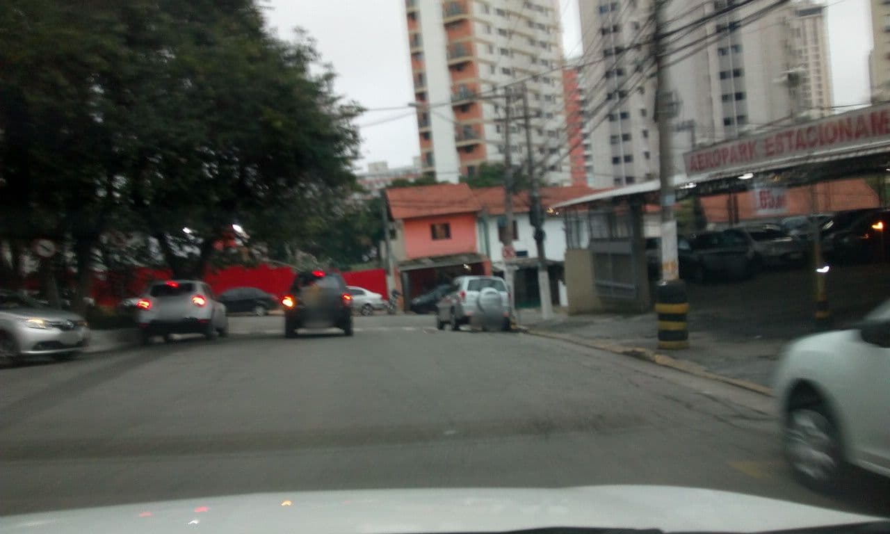 Street view near Hotel Congonhas, Campo Belo — © thierrytelenav (CC BY-SA · Mapillary)