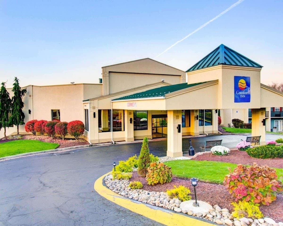 Comfort Inn Conference Center Pittsburgh Penn Hills, Hotel in Churchill