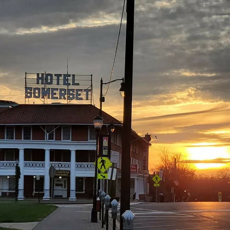 Somerset Hotel, Hotel in Raritan