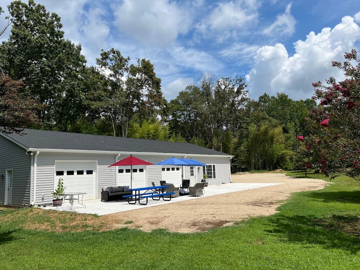 Carib Comfort Bed and Breakfast LLC., Hotel in Brock Hall