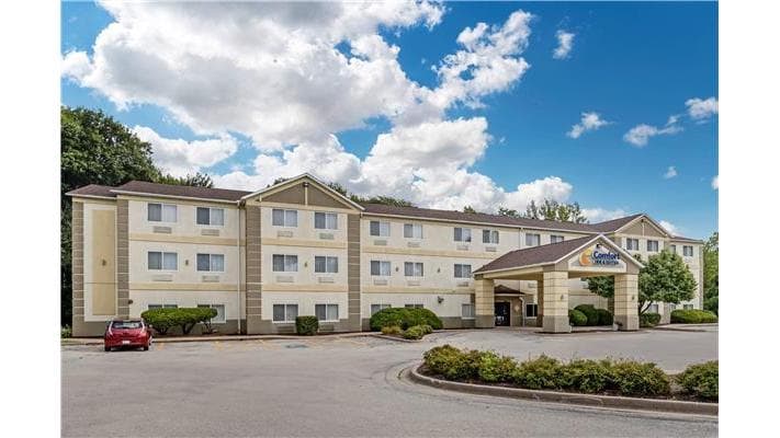 Comfort Inn & Suites East Moline near I-80, Hotel in Carbon Cliff