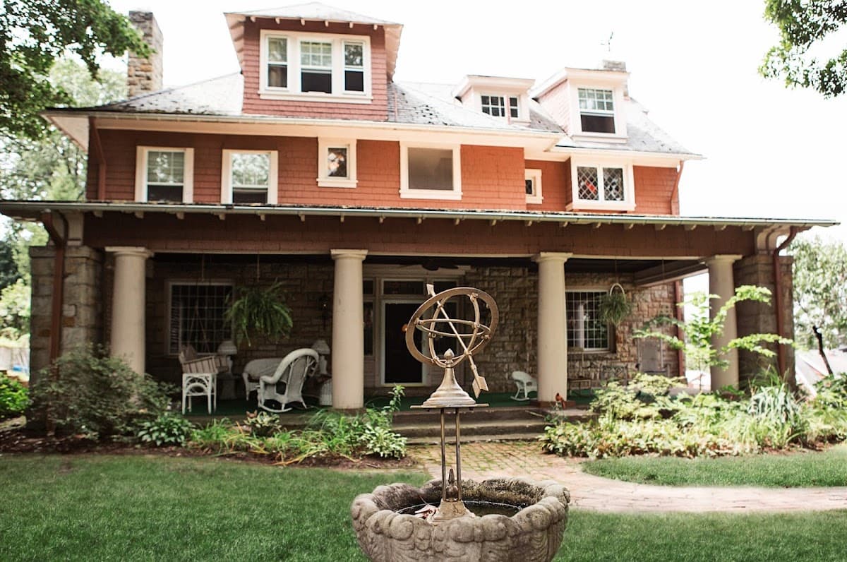 Brownsville Road House: Bed & Breakfast, Hotel in Castle Shannon