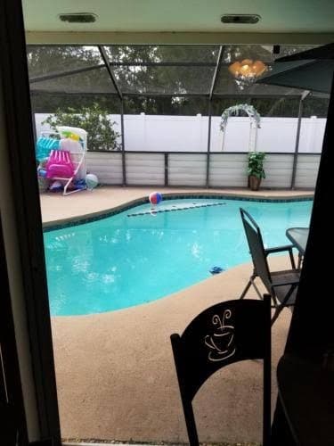 Beach More Worry Less, Bed & Breakfast in Greater Northdale