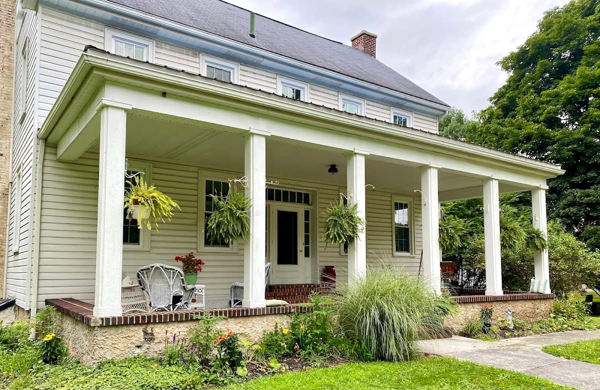 The Inn of Claysburg (Das Gasthaus), Bed & Breakfast in Claysburg