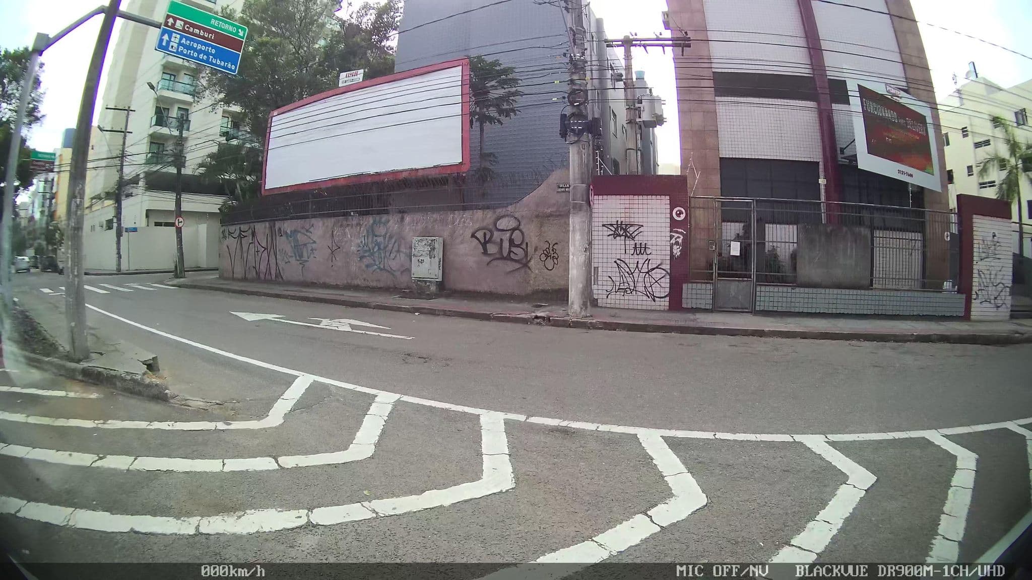 Street view near Hotel Minuano, Vila Velha — © kaart_2 (CC BY-SA · Mapillary)