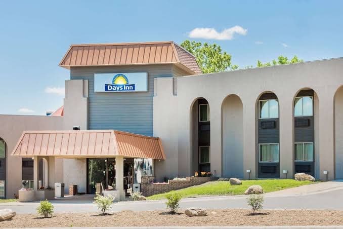 Quality Inn West Des Moines - Clive, Hotel in Windsor Heights