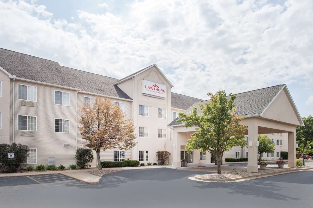 Hawthorn Extended Stay by Wyndham Decatur, Hotel in Long Creek
