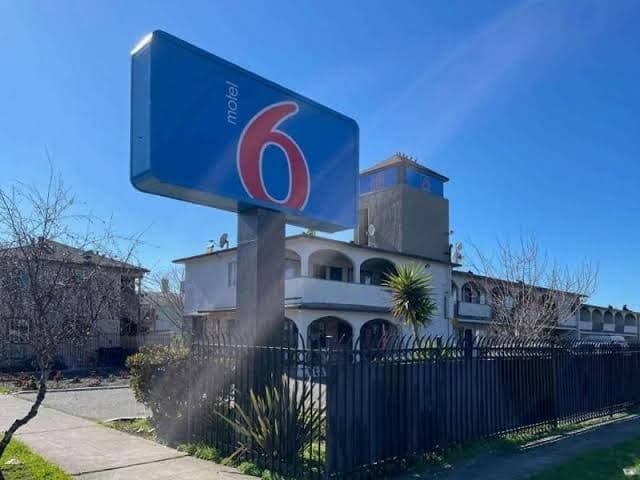 Motel 6 Richmond, Ca – Civic Center, Motel in East Highland Park