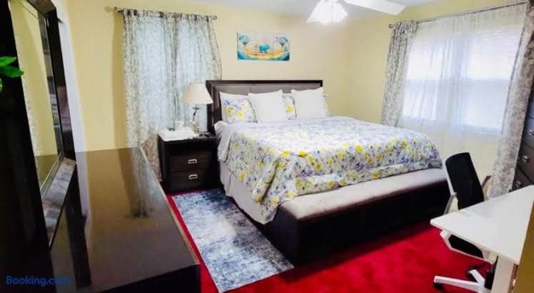Riverdale Retreat Spacious 4BR DC Access - Entire Place, Hotel in East Riverdale