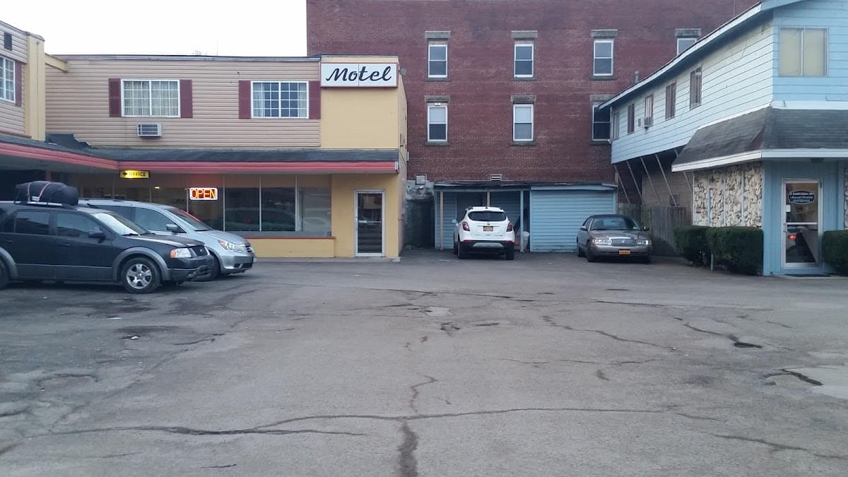 Budget Inn, Hotel in Falconer