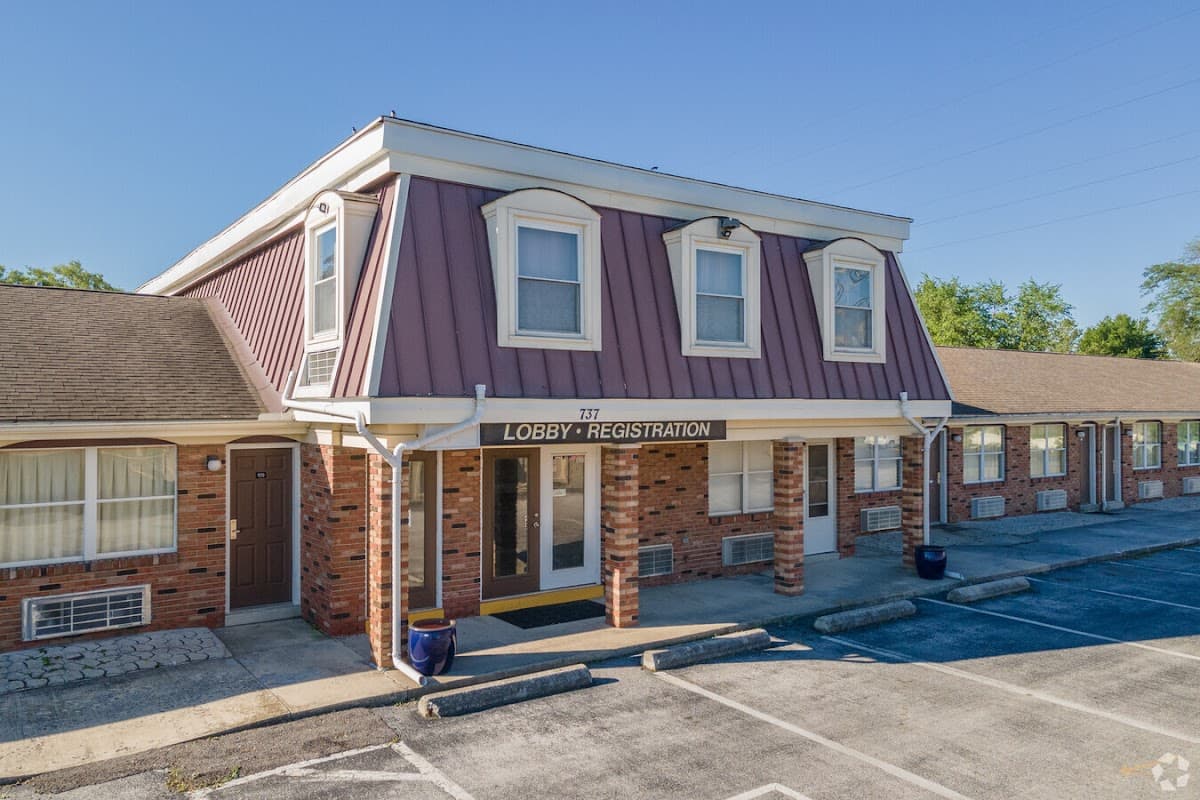 Country Club Inn and Suites, Hotel in Fostoria