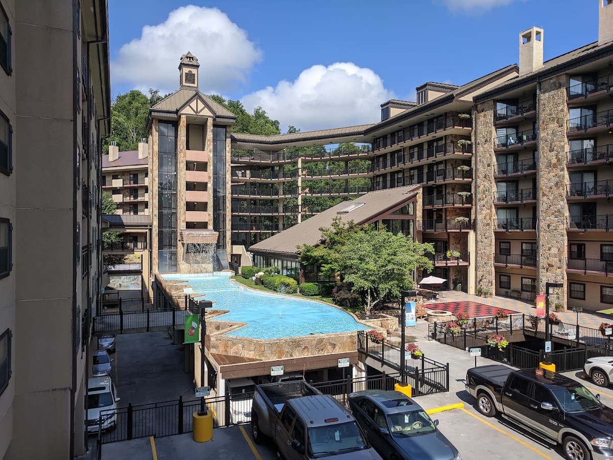 Gatlinburg Town Square, Resort in Gatlinburg