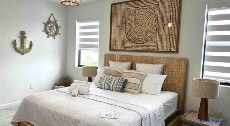 Cozy house - Entire Place, Hotel in Princeton