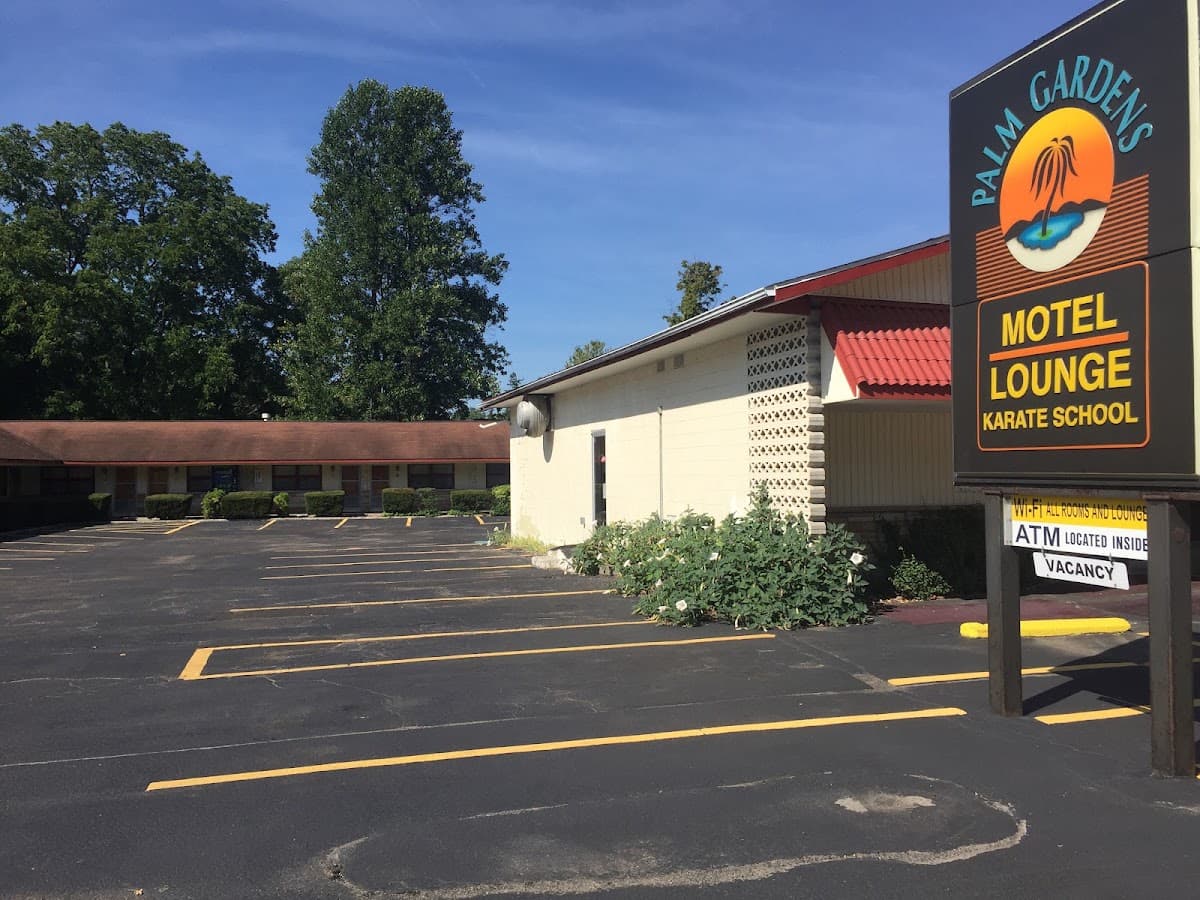 Palm Gardens, Hotel in Gowanda