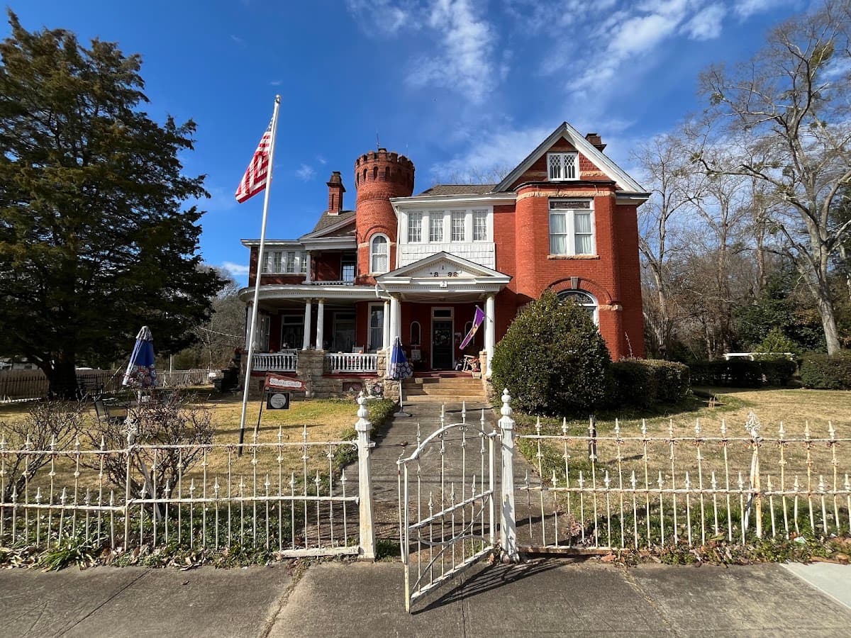 Bonnie Castle LLC, Bed & Breakfast in Grantville