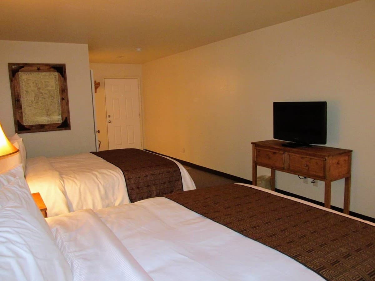 Wildflower Inn & Restaurant, Motel in Hughes Springs