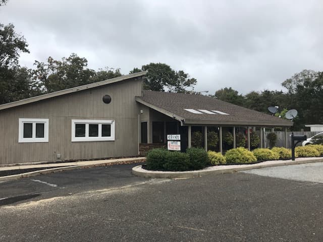 Millville Lodge, Motel in Laurel Lake
