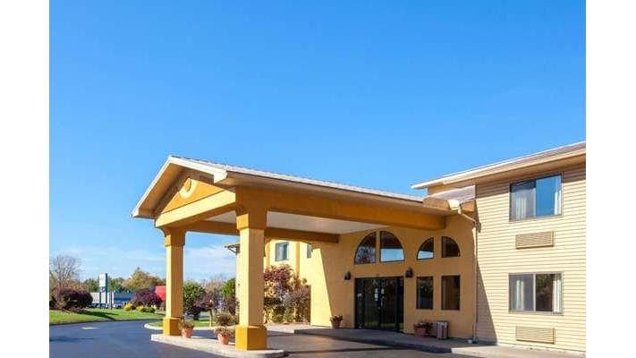 Super 8 by Wyndham Liverpool/Clay/Syracuse Area, Hotel in Liverpool