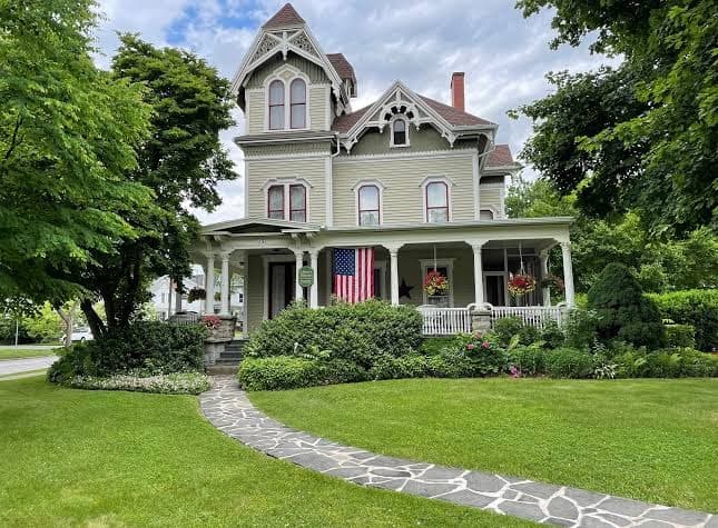 Liberty House Bed & Breakfast, Bed & Breakfast in Macedon