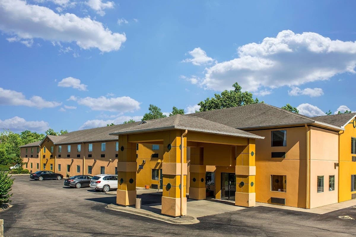 Suburban Studios Mason Hwy 42, Aparthotel in Mason