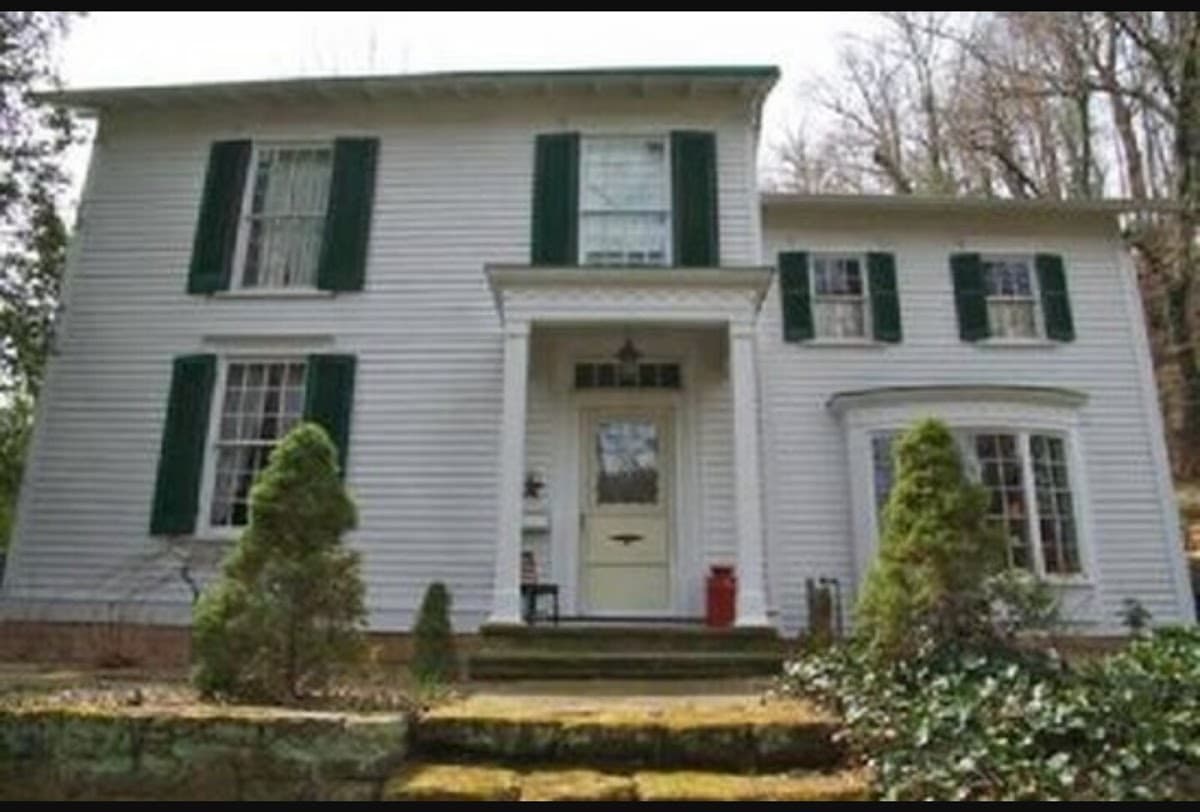 Holly Hill Inn, Bed & Breakfast in Pomeroy
