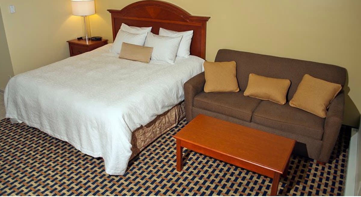 Log Cabin Inn - Restaurant, Motel & Bar, Motel in Muncy