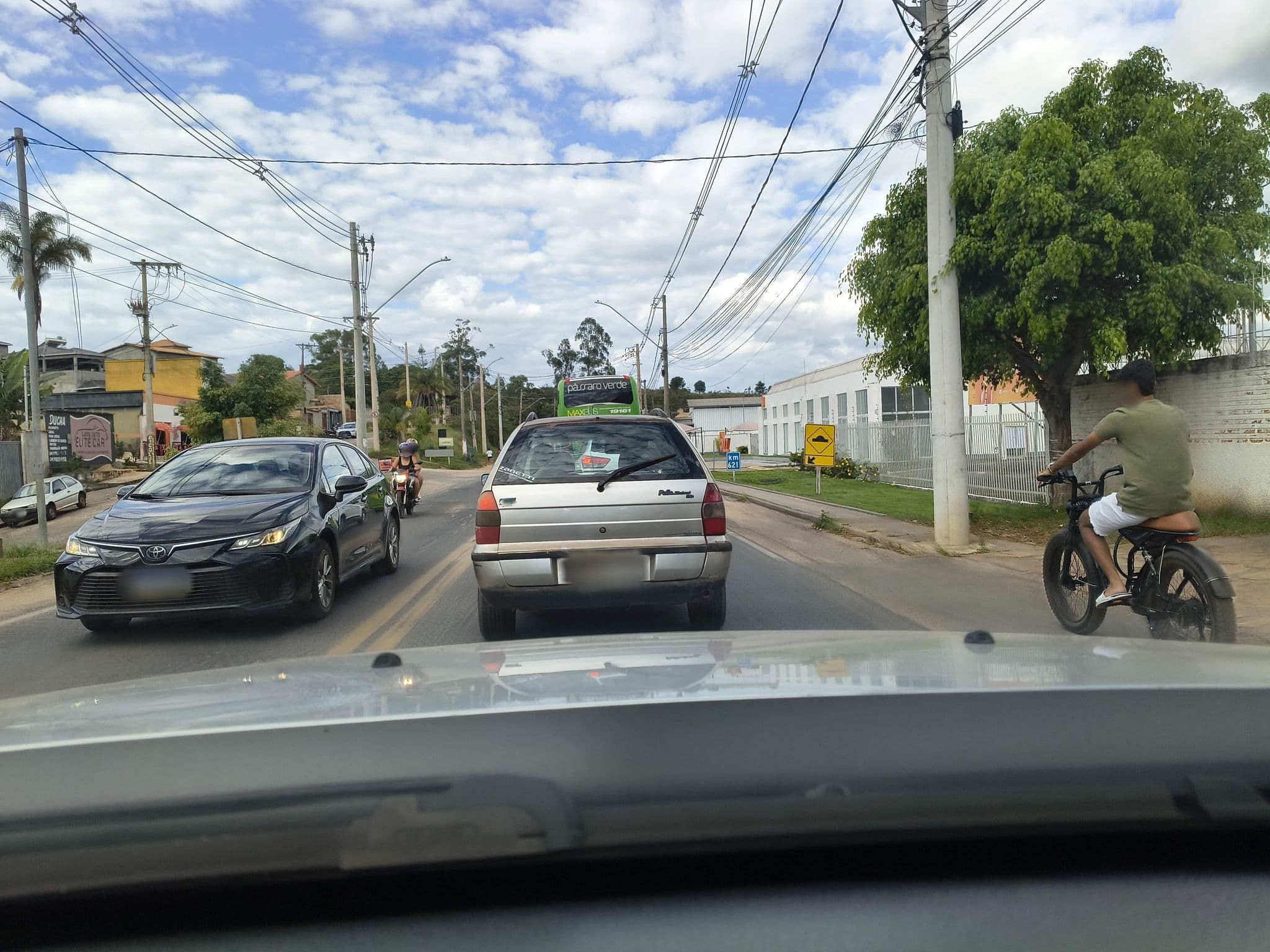 Street view near Hotel Estilo de Minas, Diamantina — © nomondo (CC BY-SA · Mapillary)