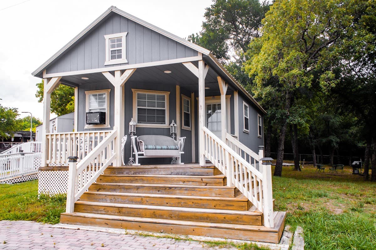 Waterfront Hideaway Ranch, Caravan Park in Paloma Creek South