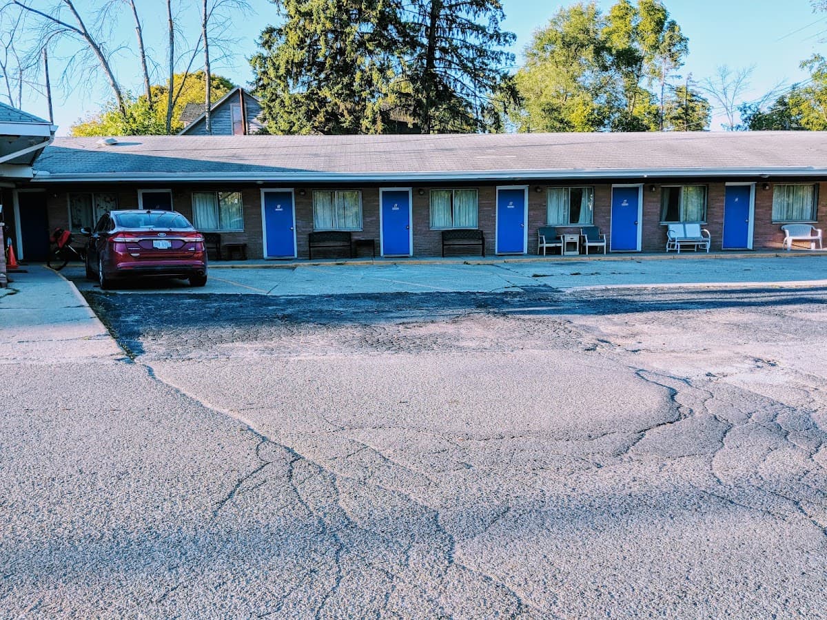 TOWNINNMOTEL, Motel in Standish