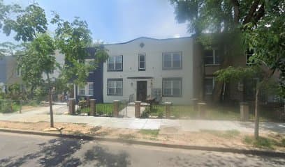 Excellent 2-br Condo in Hip Area of DC, Aparthotel in Ivy City